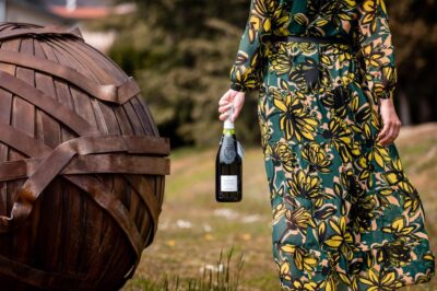 PARCO DELLA FILANDETTA WINE & ART FARM : ART&NATURE TOUR - The 1.5-hour flow: how the tour moves from park to cellar to wine