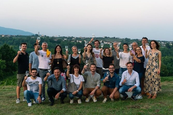 Unconventional Prosecco Tasting with Stunning View on Vineyards - The 1.5-Hour Route: Vineyard Walk, Cellar Time, Then Tasting