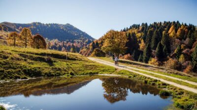 Valdobbiadene: Guided E-Bike Tour in Prosecco Hills - Meet at Area Shopping 151 (Vagabond Rent Bike) and get set at Pederobba