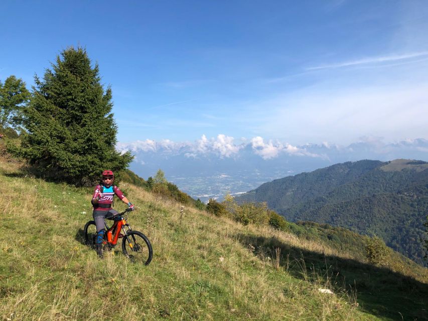 Valdobbiadene: Guided E-Bike Tour in Prosecco Hills - Valdobbiadene for 2 hours: break time, photos, and the guide’s Prosecco stories