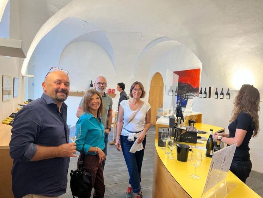 Valdobbiadene: Prosecco private tour & taste with Sommelier - Stop in Valdobbiadene: the base for all those cru names