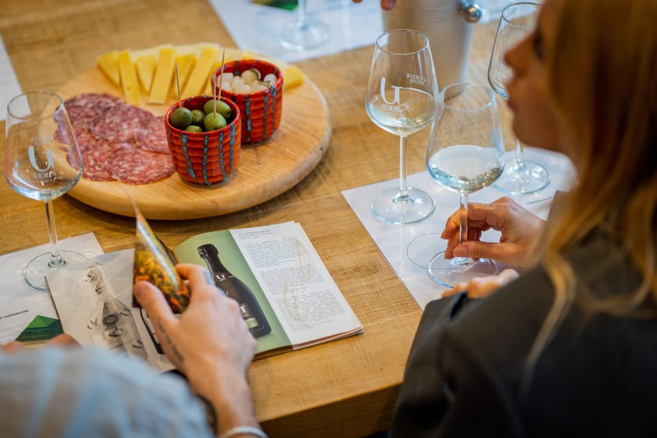 Valdobbiadene: Prosecco Tasting Experience - Where the experience starts: Spumanti Gemin and the Valdobbiadene setting