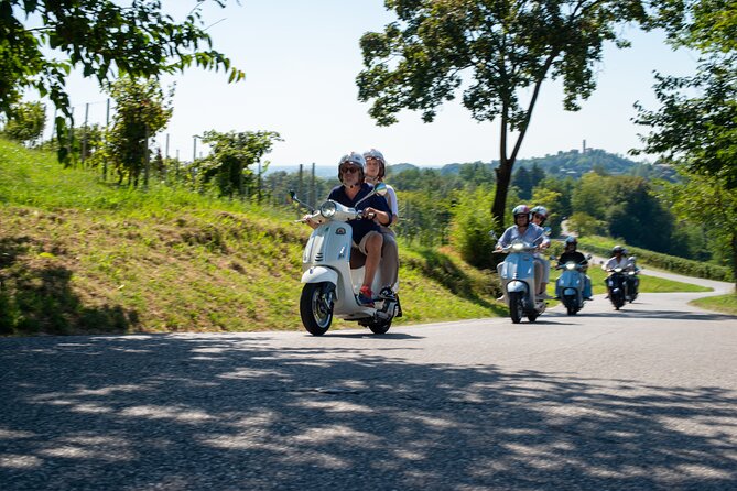 Vespa 125 rental to explore the UNESCO Hills - The Vespa rental: control, comfort, and the safety vibe
